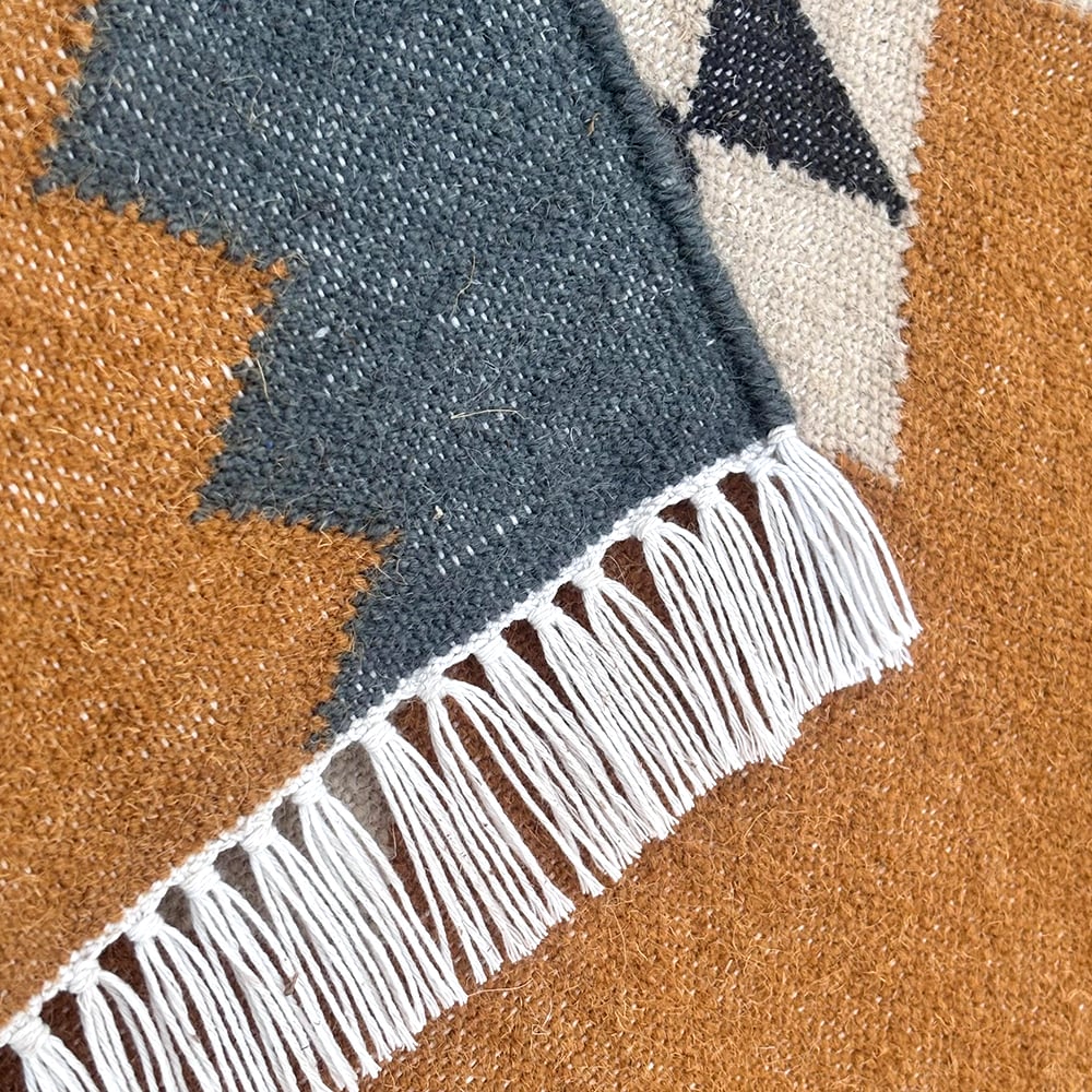 Handcrafted Wool Multicolor Vintage Dhurrie For Home